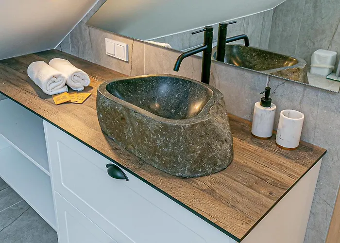 Symphony With Free Parking *